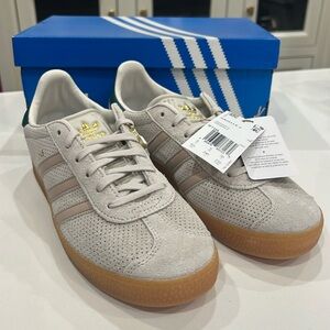 (Women’s size 6.5) Adidas Kids Gazelle J Originals NIB Sneakers